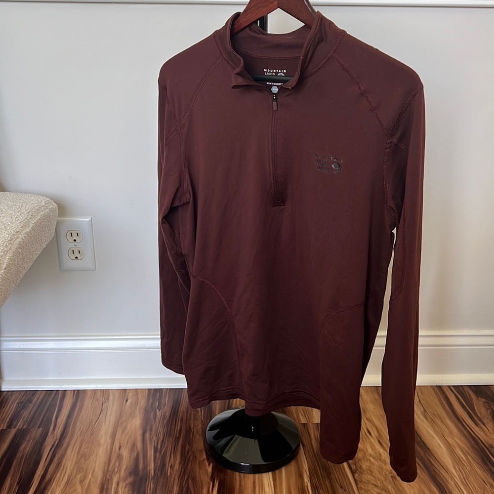 Mountain Hardwear zip up size md